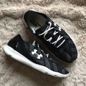 Under armor speed form running shoes